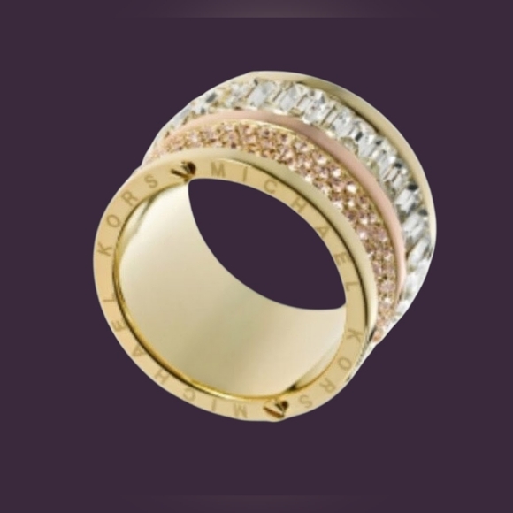 Michael Kors Brilliance Pave Baguette Barrel Ring - Picture 4 of 4